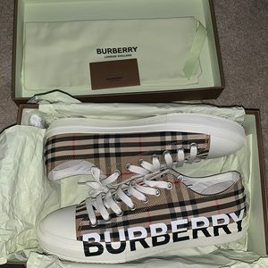 Burberry logo print vintage check